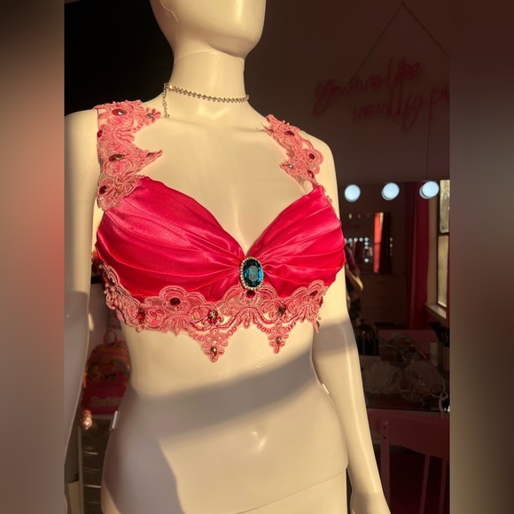 Princess Peach Costume Bra 🍑 34 C 👑 💖 - Picture 13 of 16